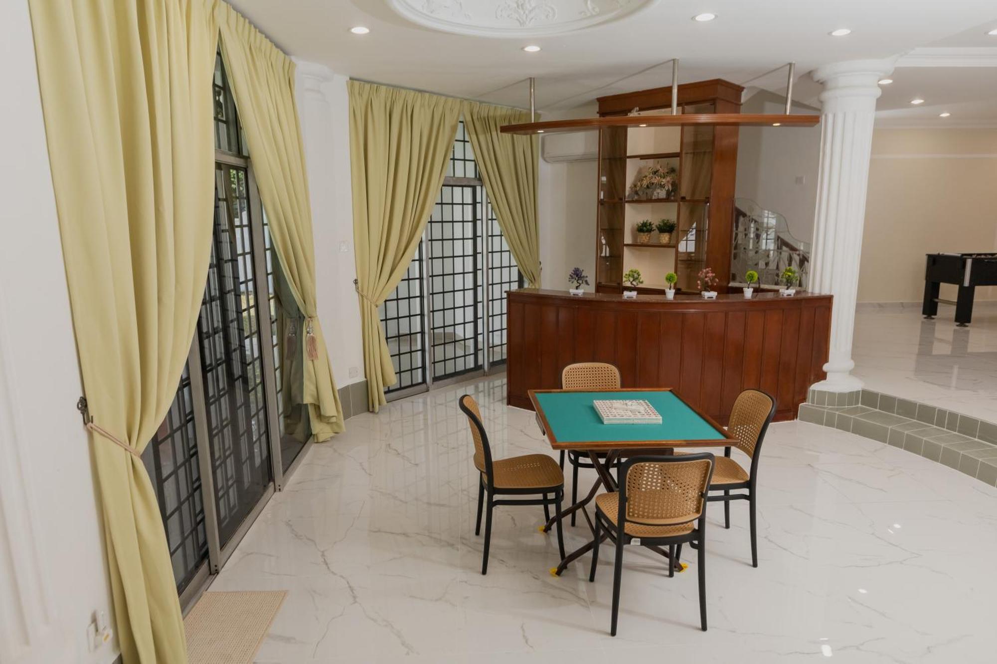 Villa55 W Private Swimming Pool Bbq Pool Table 25pax Bayan Lepas